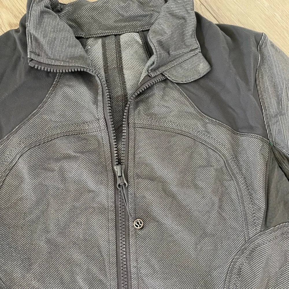 Lululemon Women’s Define Jacket Grey - Picture 2 of 6